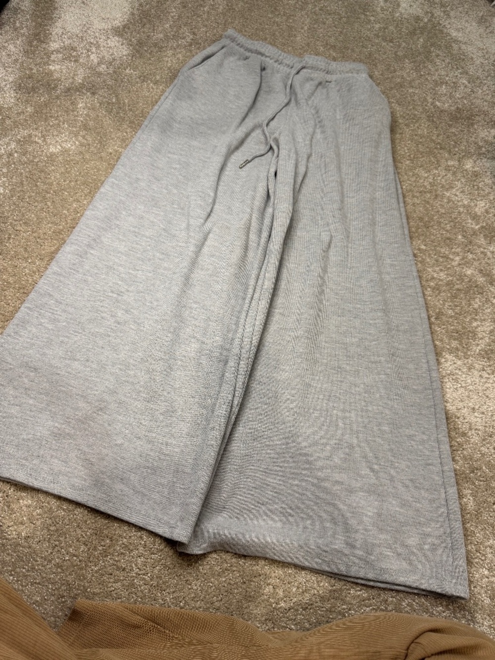 Zara Wide Leg Sweatpants, size small - Picture 2 of 4